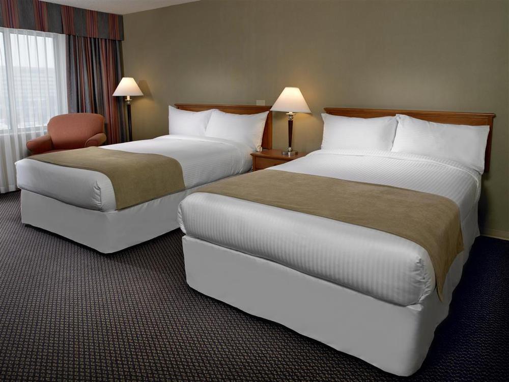 Coast Edmonton Plaza Hotel by APA Habitación foto